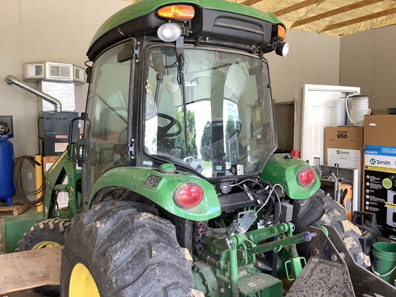 Photo of 2021 John Deere 4066R