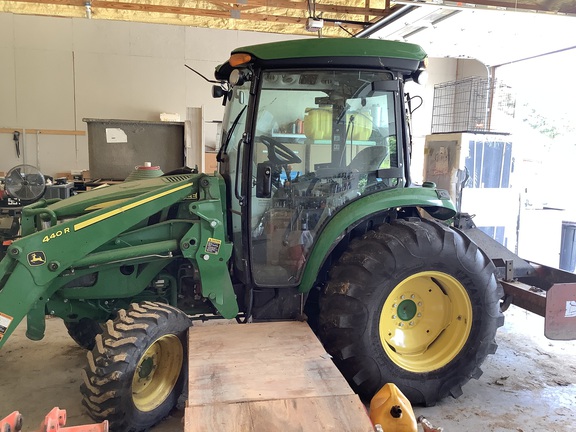 Photo of 2021 John Deere 4066R
