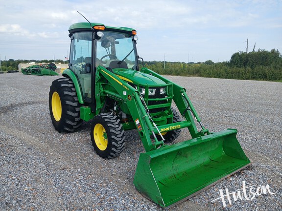Photo of 2021 John Deere 4066R