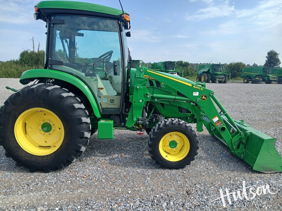 Photo of 2021 John Deere 4066R
