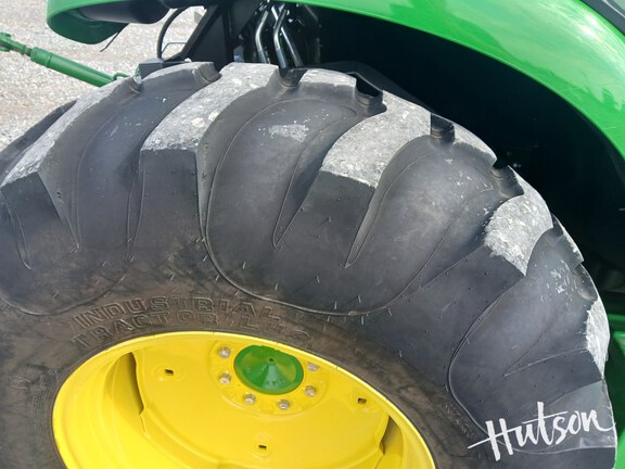 Photo of 2021 John Deere 4066R