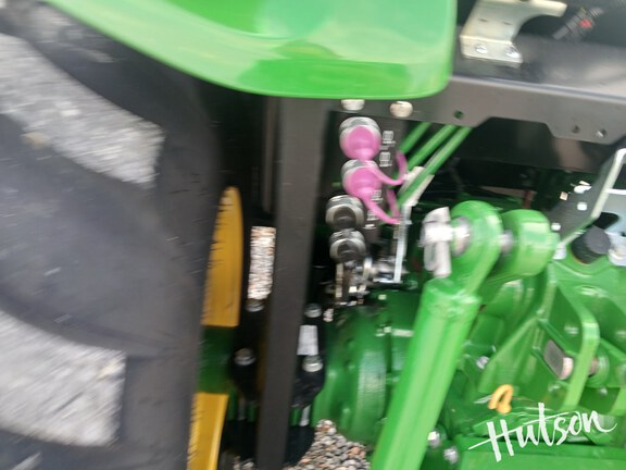 Photo of 2021 John Deere 4066R