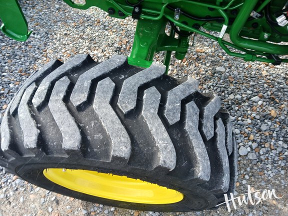 Photo of 2021 John Deere 4066R