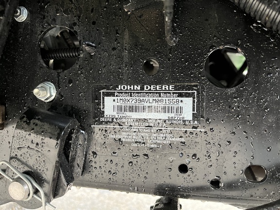 2020 John Deere X739
