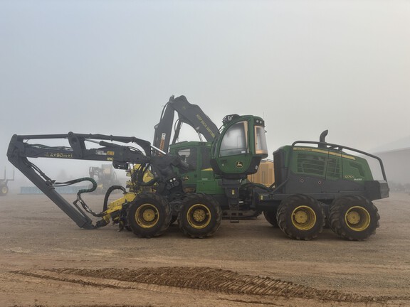 2022 John Deere 1270G