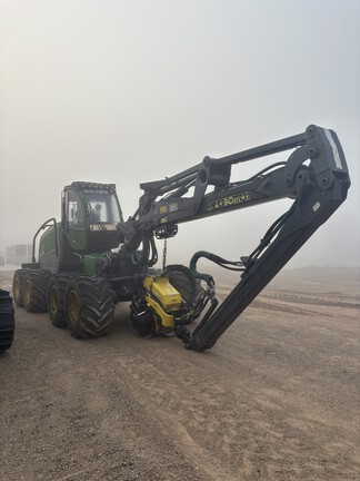 2022 John Deere 1270G
