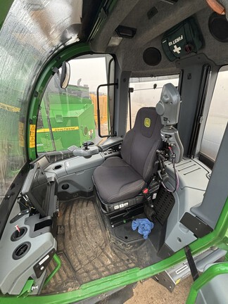 2022 John Deere 1270G
