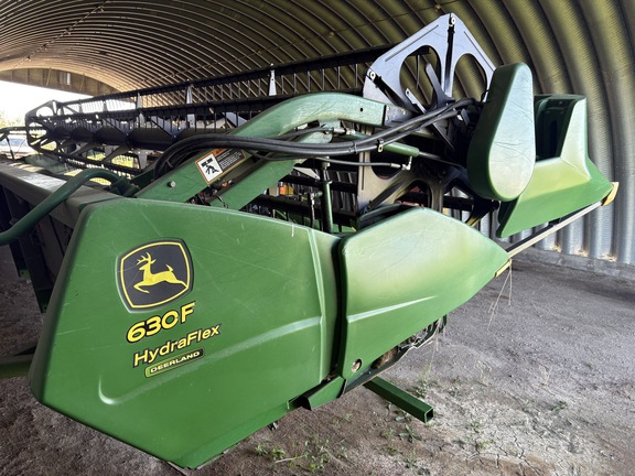 Used 2009 John Deere 630F Combine Platforms at Horizon Ag & Turf in Barrhead, AB - Photo11