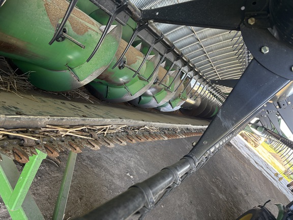 Used 2009 John Deere 630F Combine Platforms at Horizon Ag & Turf in Barrhead, AB - Photo14