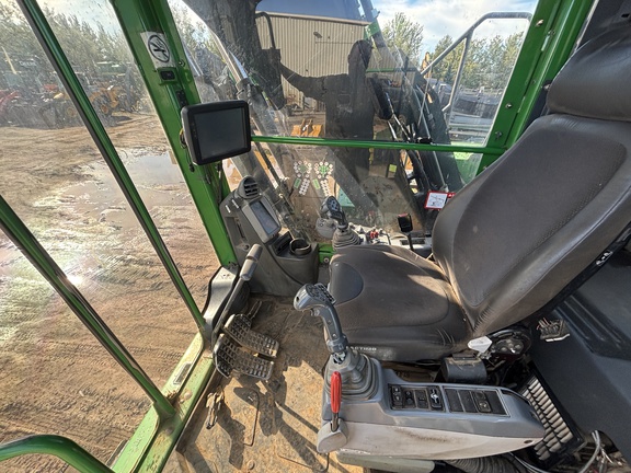 2018 John Deere 2154G