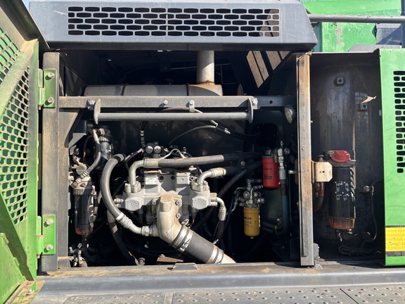 2018 John Deere 2154G