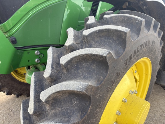 2025 John Deere 6R 175 - Photo12