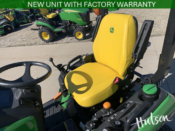 Photo of 2026 John Deere 1025R