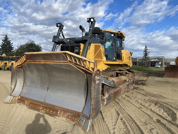 Photo of 2015 John Deere 1050K