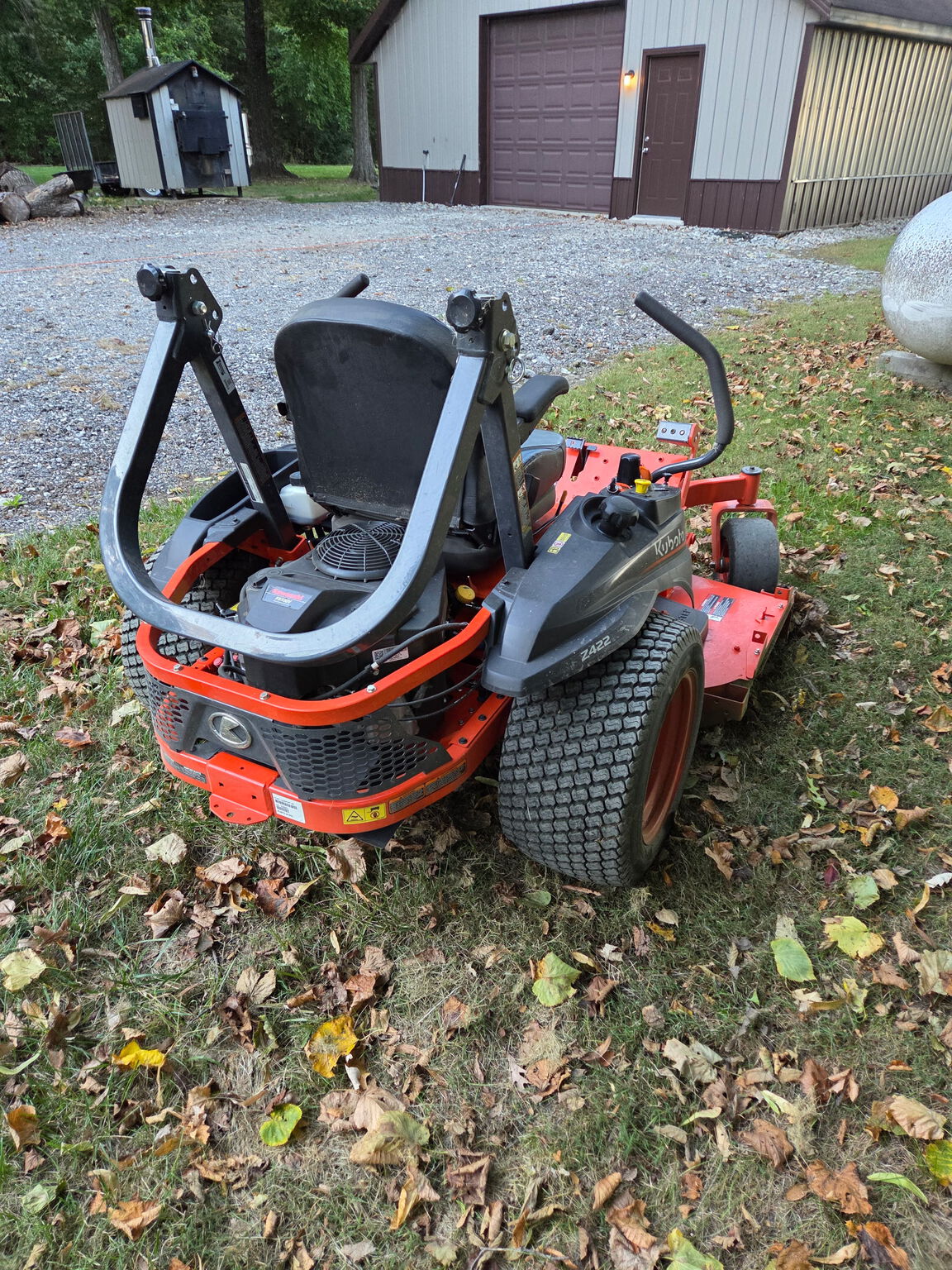 Used 2022 Kubota Z422KWT-60 Zero Turn Mowers at Koenig Equipment in Franklin, IN - PhotoXL4