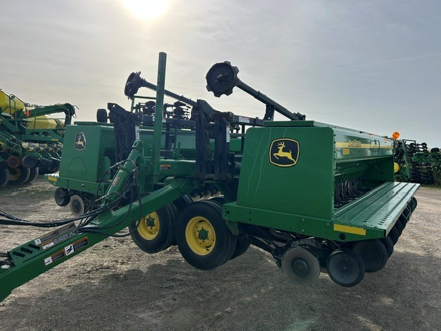 2008 John Deere 455 Box Drills