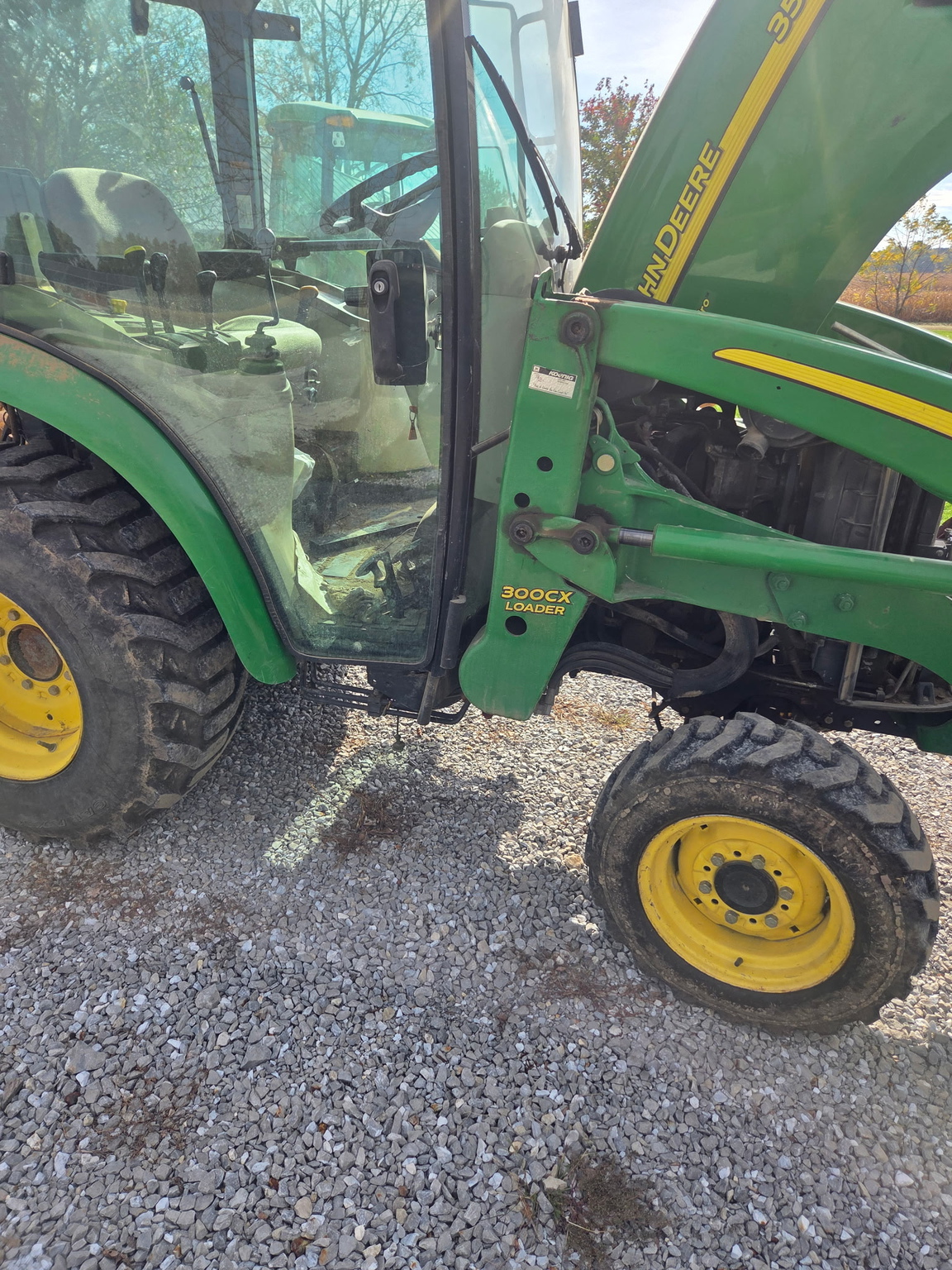 Used 2005 John Deere 3520 Compact Utility Tractors at Koenig Equipment in Franklin, IN - PhotoXL4