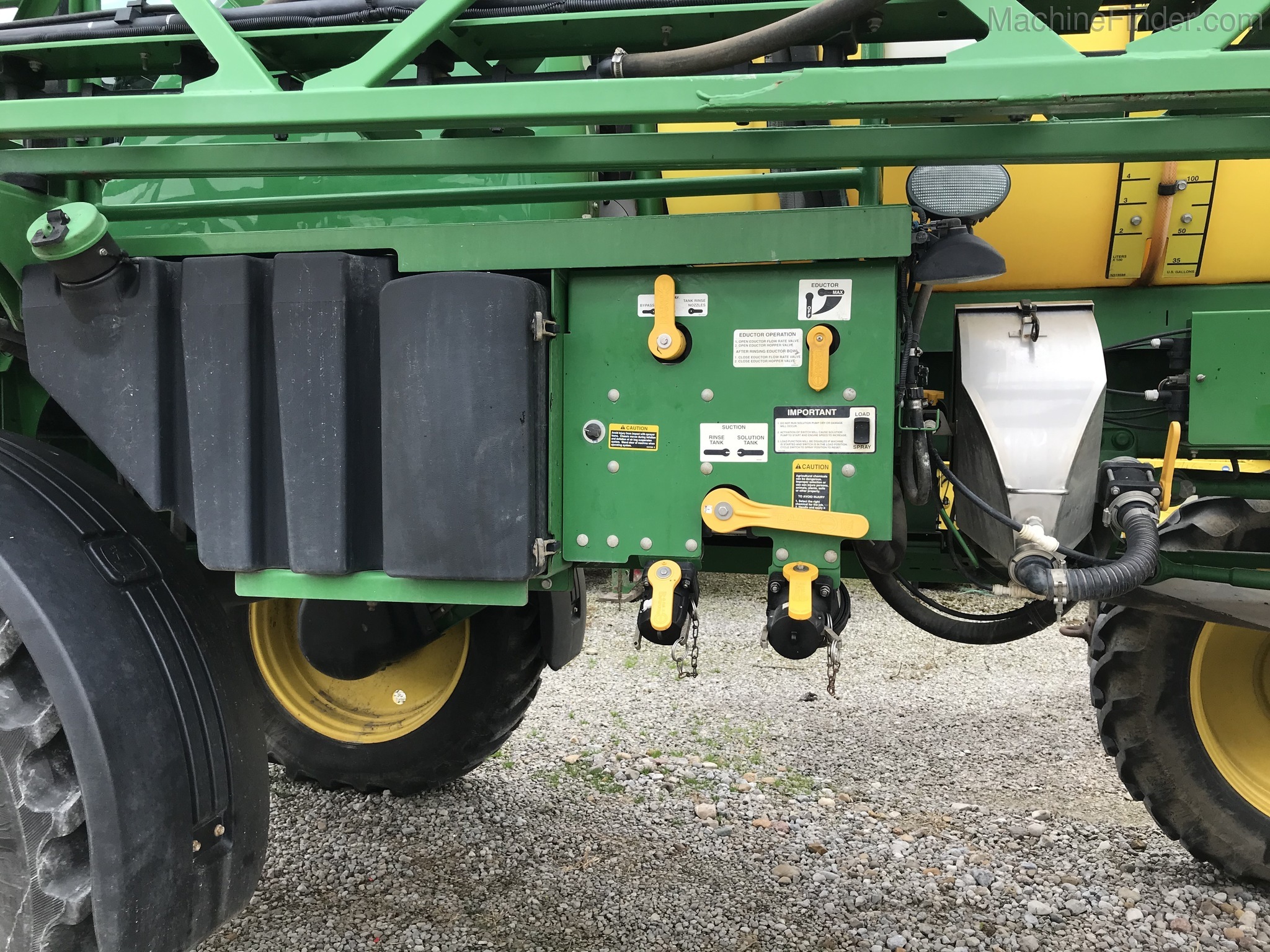 2016 John Deere R4023 Image 12