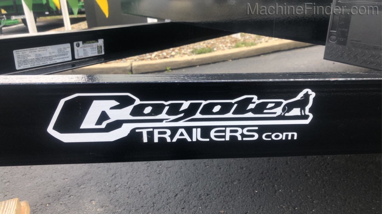 2020 John Deere 3032E Image 6