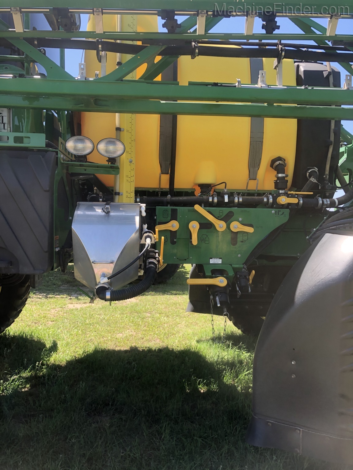 2018 John Deere R4030 Image 2