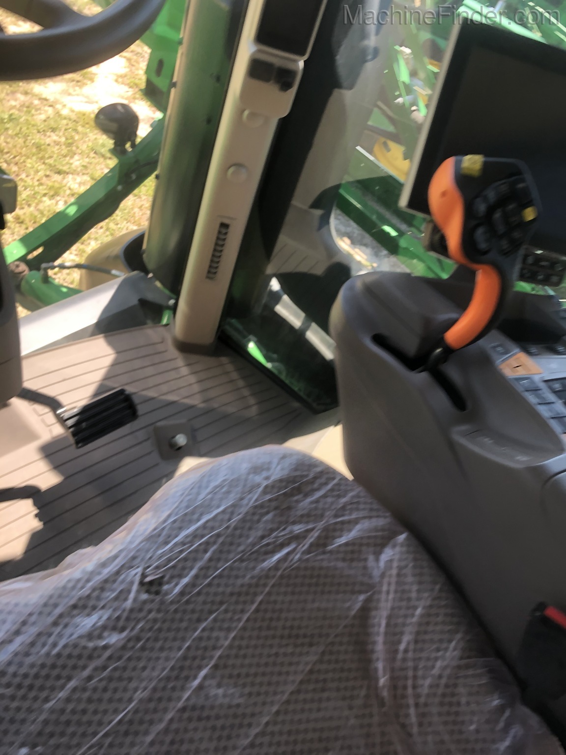 2018 John Deere R4030 Image 10
