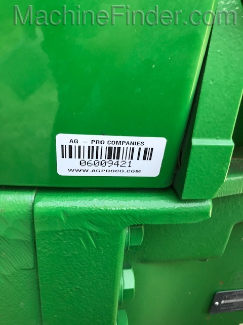 2018 John Deere 8245R Image 2