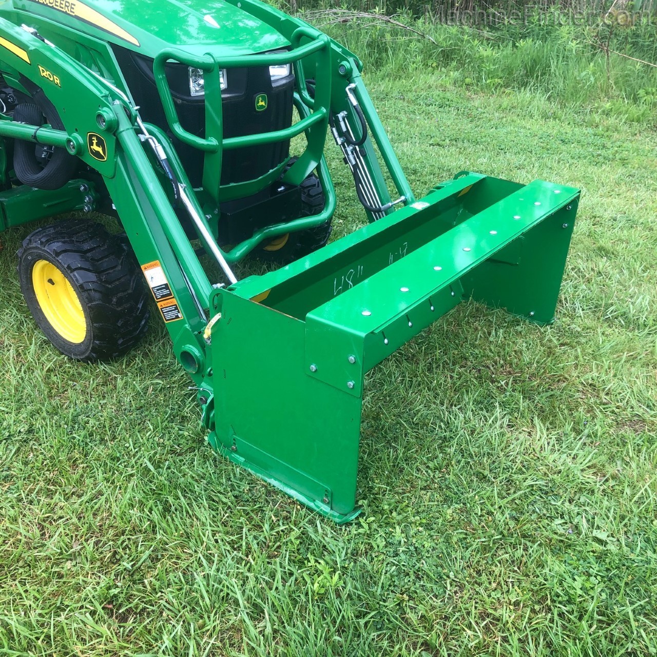 2018 Frontier AS10F SNOW PUSH BOX Image 1