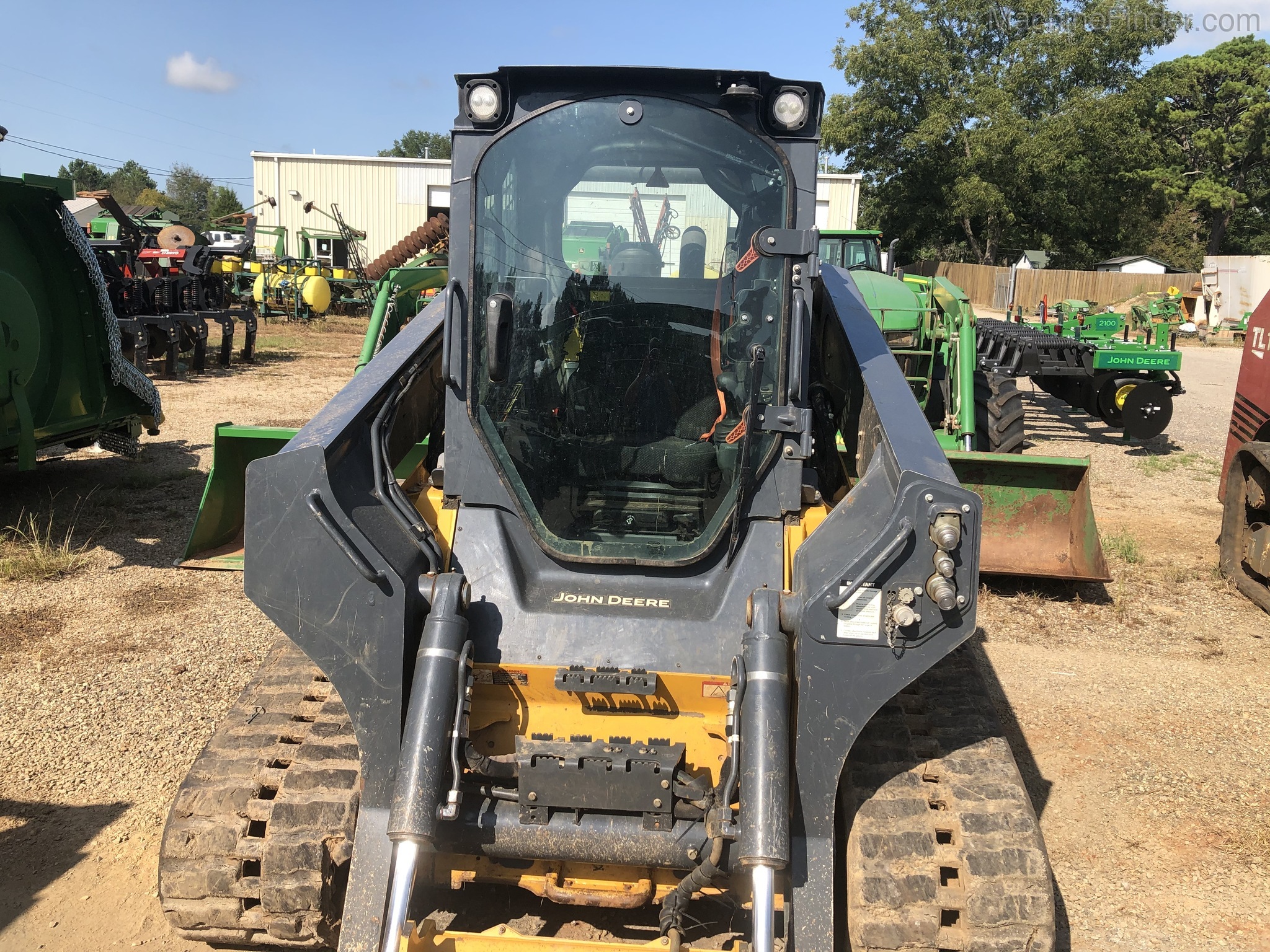 2019 John Deere 331G Image 3