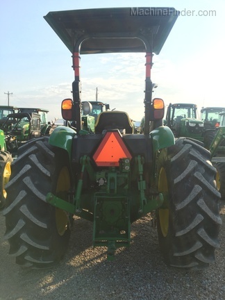 2017 John Deere 5075E Image 4
