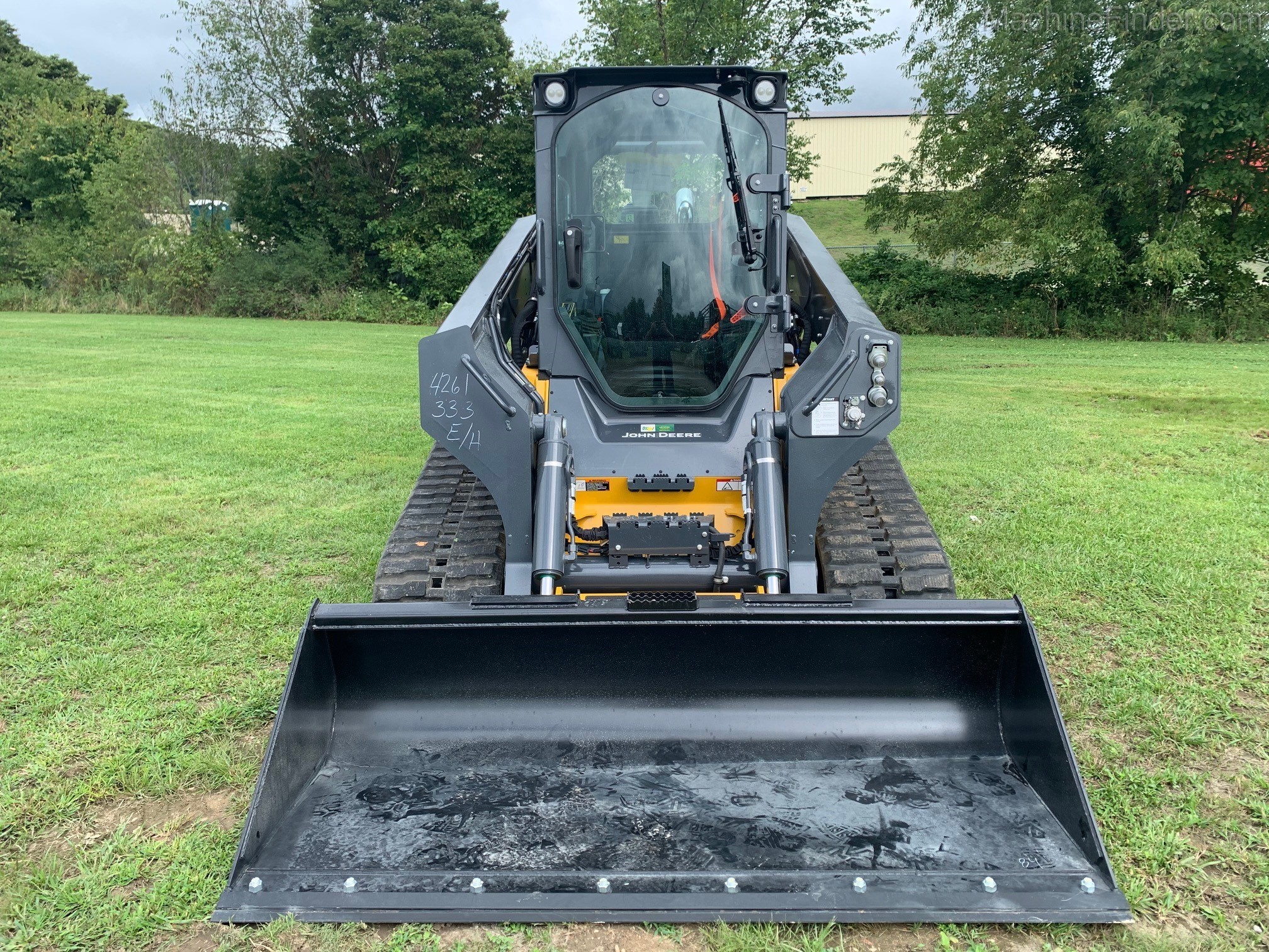 2020 John Deere 333G Image 2