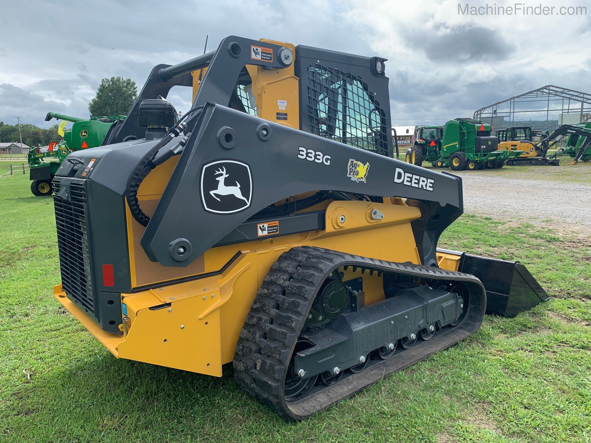 2020 John Deere 333G Image 7