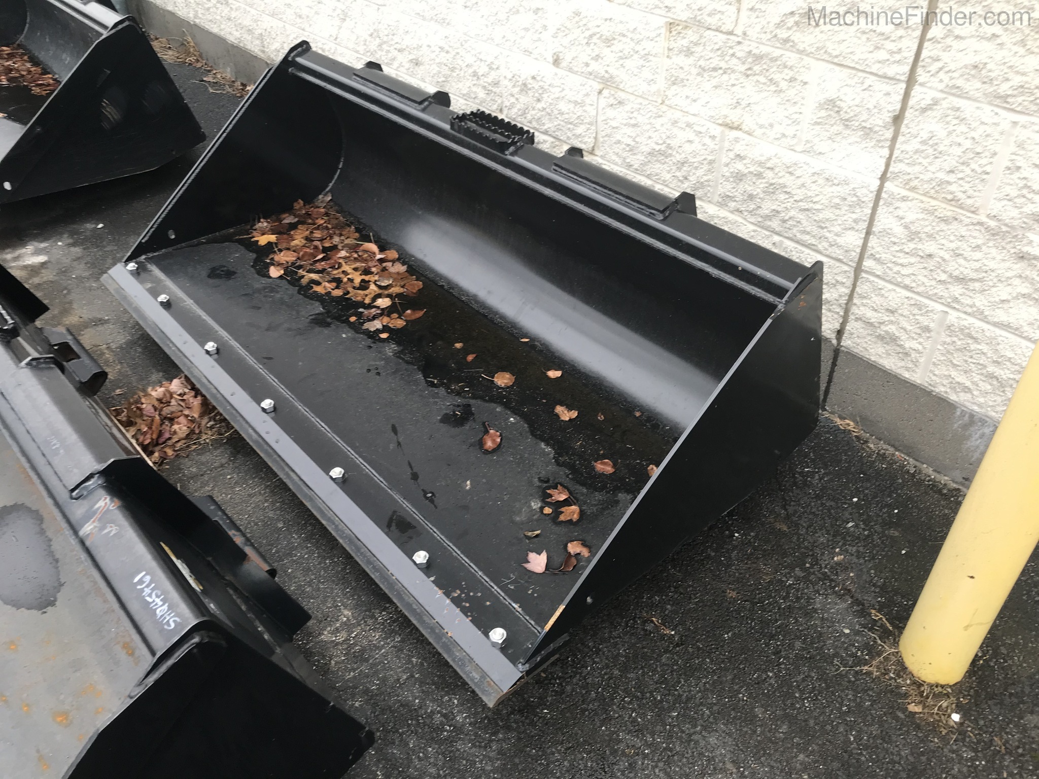 John Deere C72 Image 1