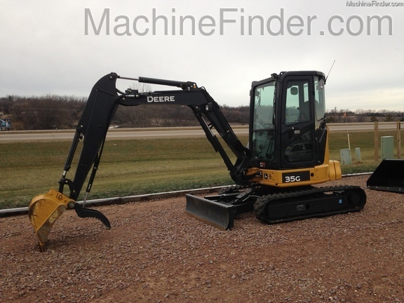 2020 John Deere 35G Image 2