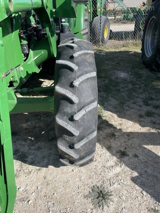 2016 John Deere 5085E Image 4