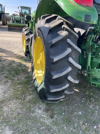 2016 John Deere 5085E Image 6