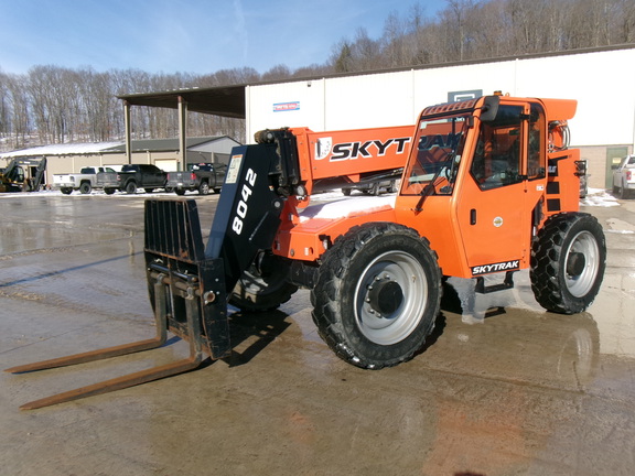 Photo of a 2022 Skytrak 8042
