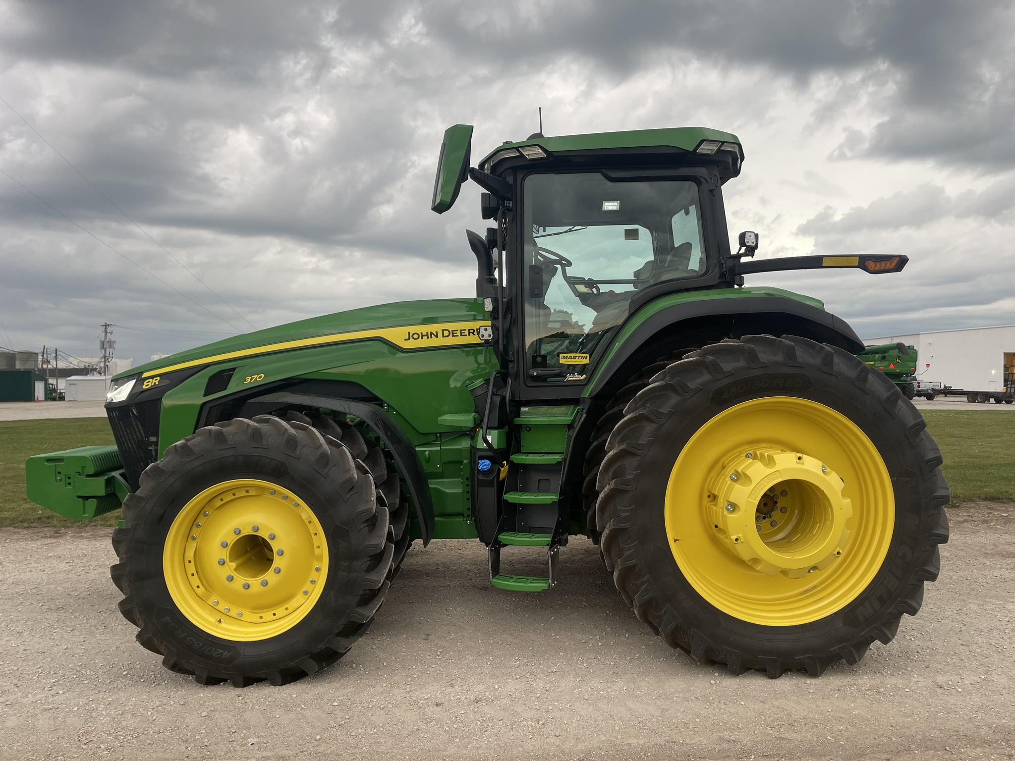  2023 John Deere 8R 370 at Heritage Tractor in Princeton, IL