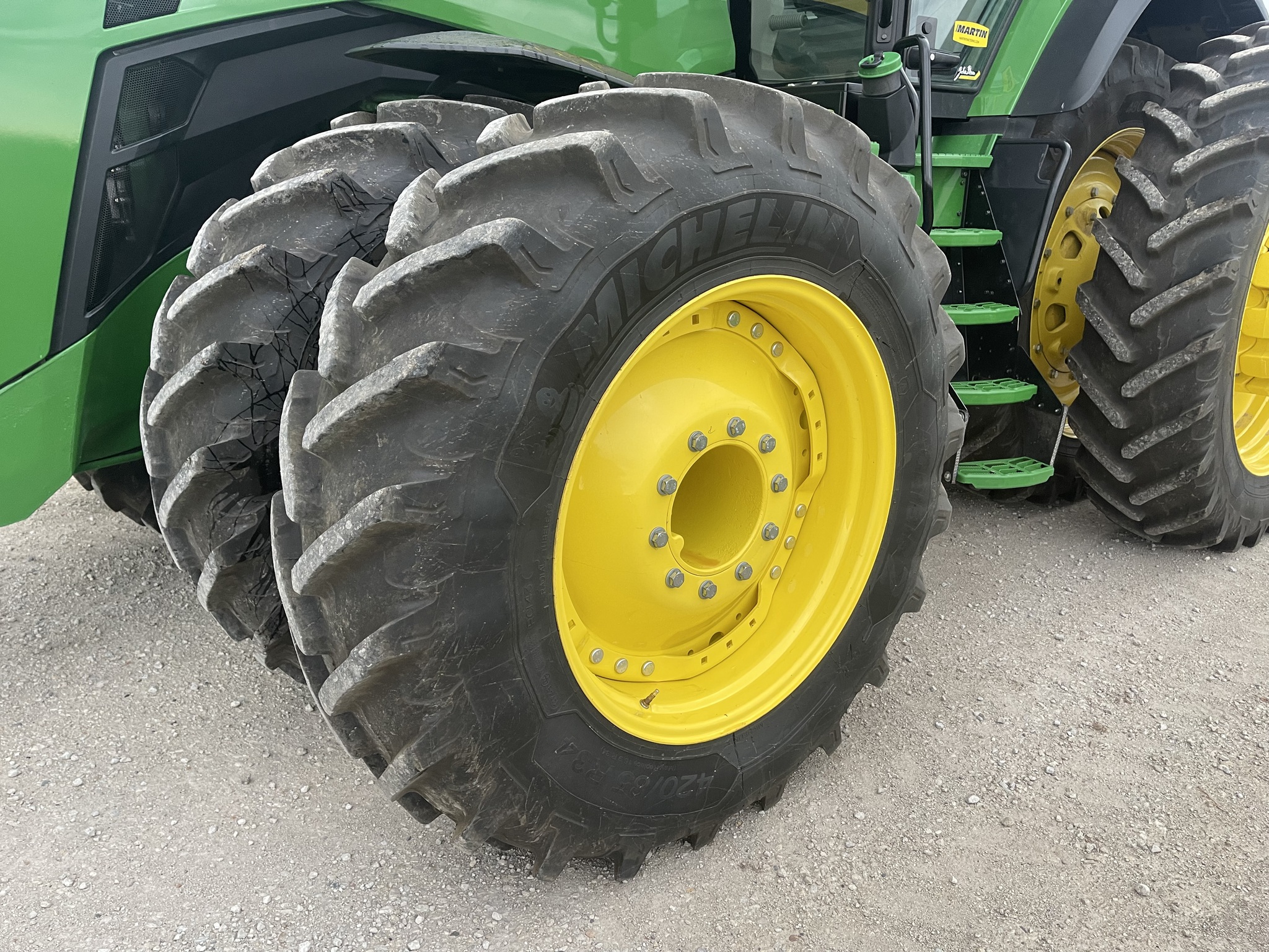  2023 John Deere 8R 370 at Heritage Tractor in Princeton, IL