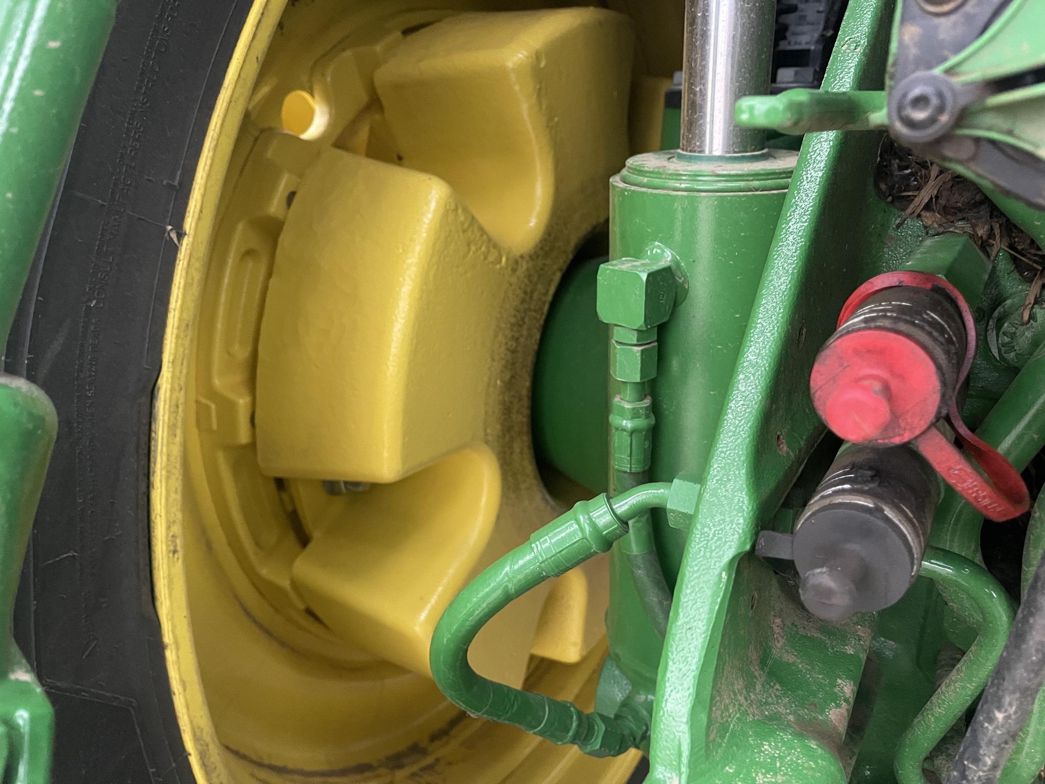  2023 John Deere 8R 370 at Heritage Tractor in Princeton, IL
