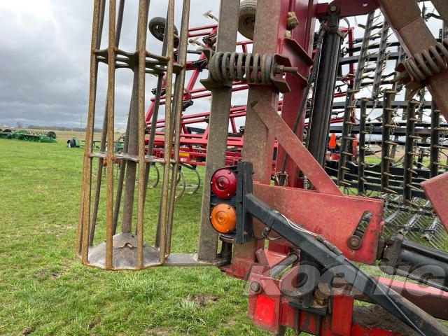 Used -- Case IH Crumbler Rolling Baskets at Koenig Equipment in Urbana, OH - PhotoXL11