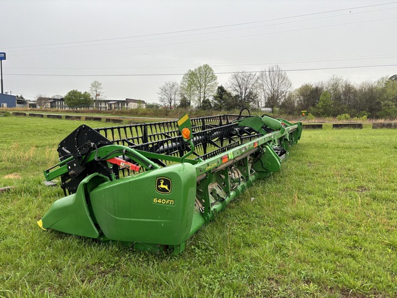2018 John Deere 640FD
