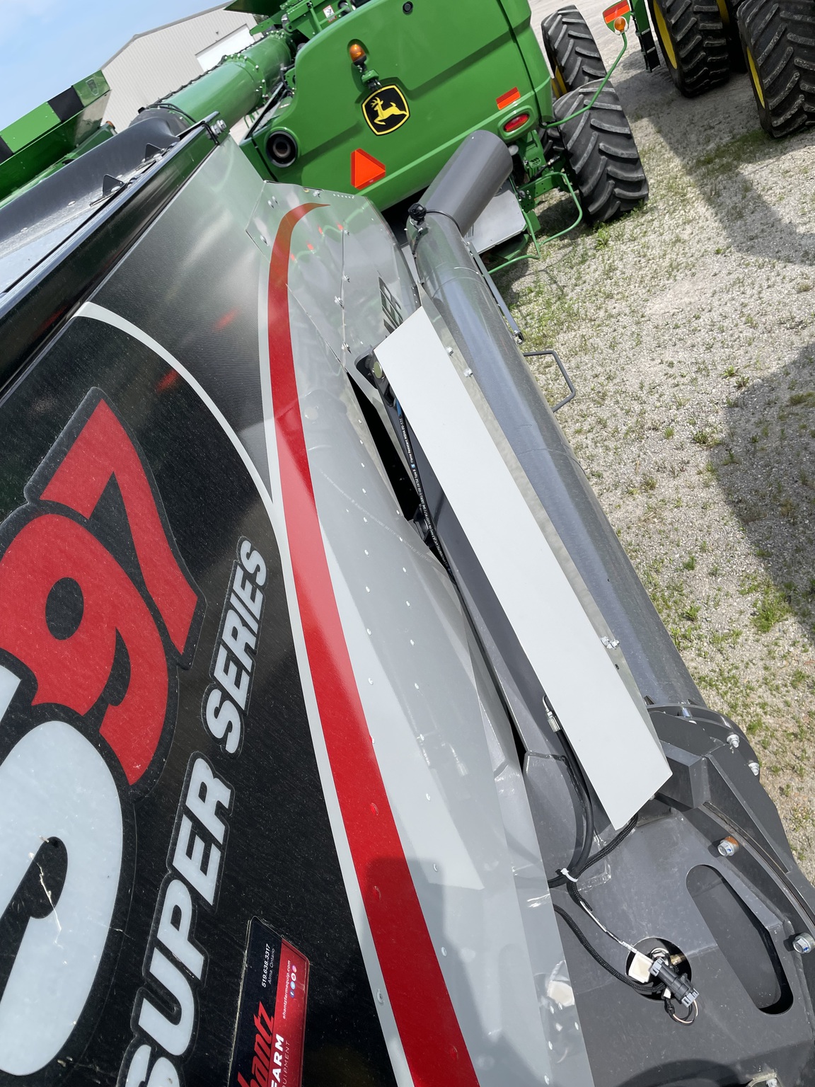 2021 Gleaner S97 Image 13