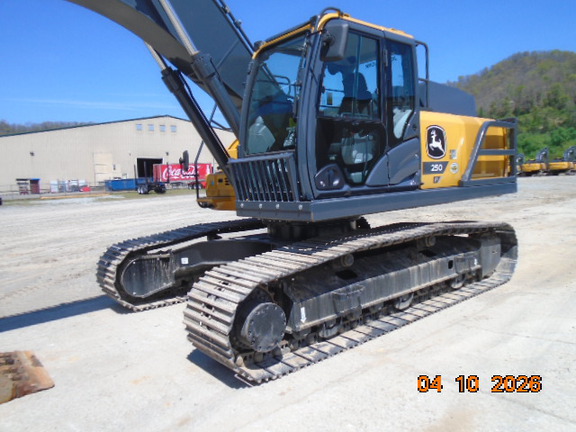 2024 John Deere 250 P-Tier