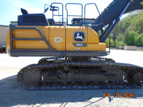 2024 John Deere 250 P-Tier