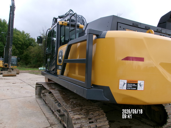 2024 John Deere 250P