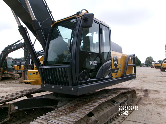 2024 John Deere 250P