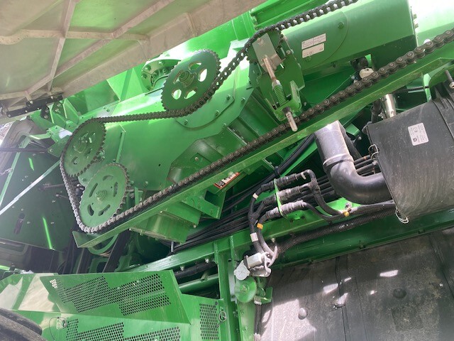  2023 John Deere S780 at Heritage Tractor in Pontiac, IL