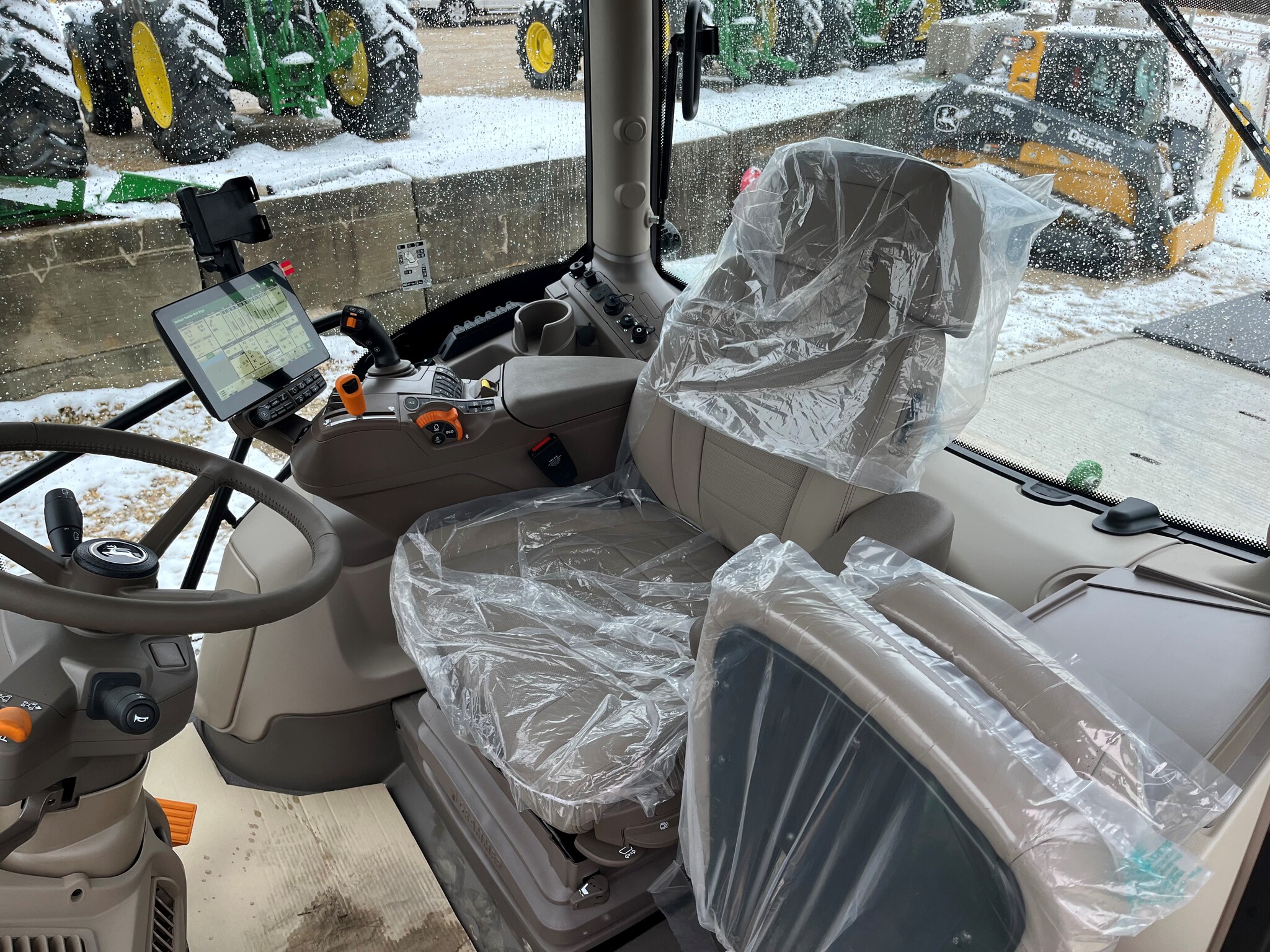  2024 John Deere 6R 130 at Heritage Tractor in Freeport, IL