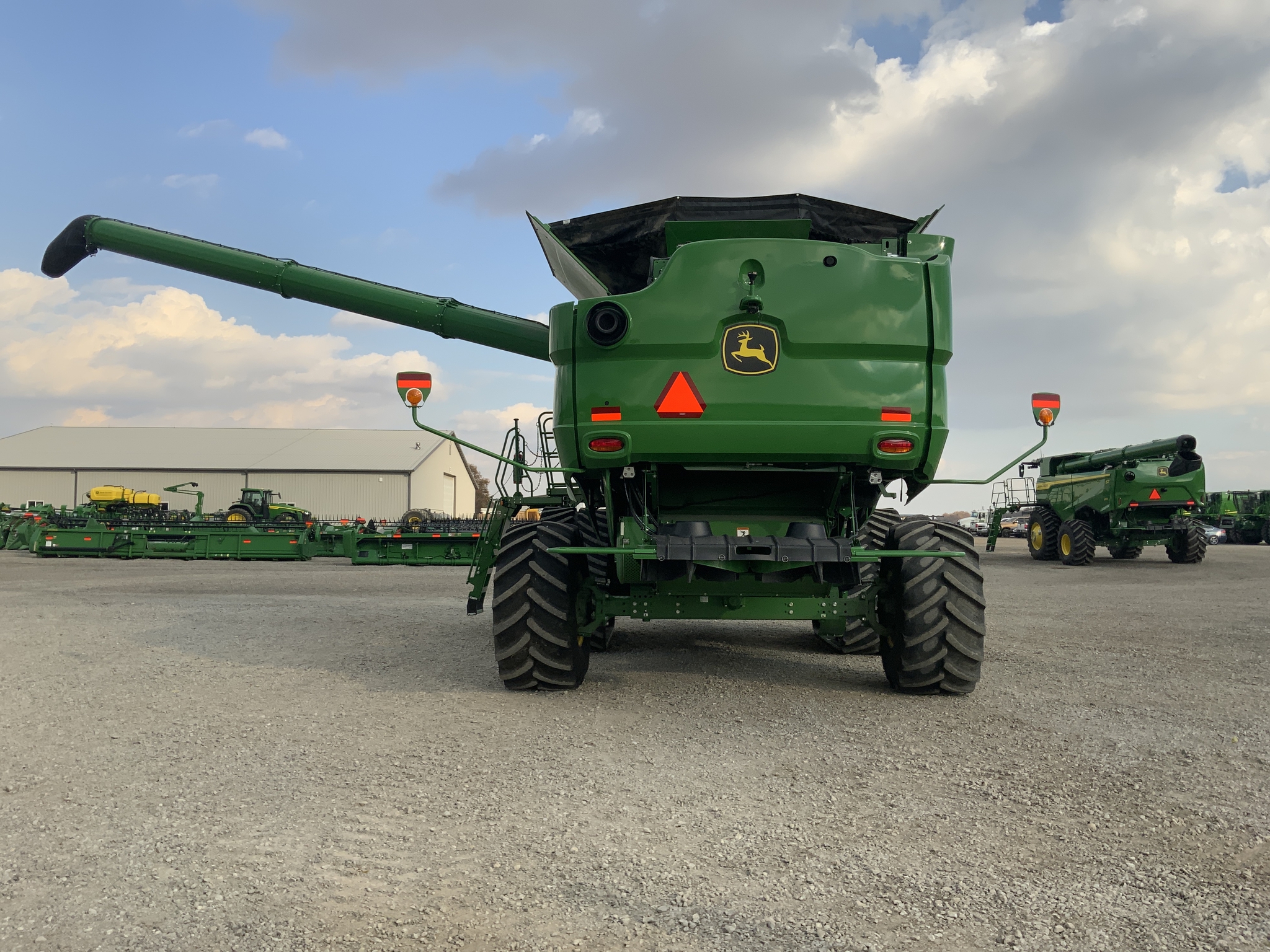 2024 John Deere S780 Image 2