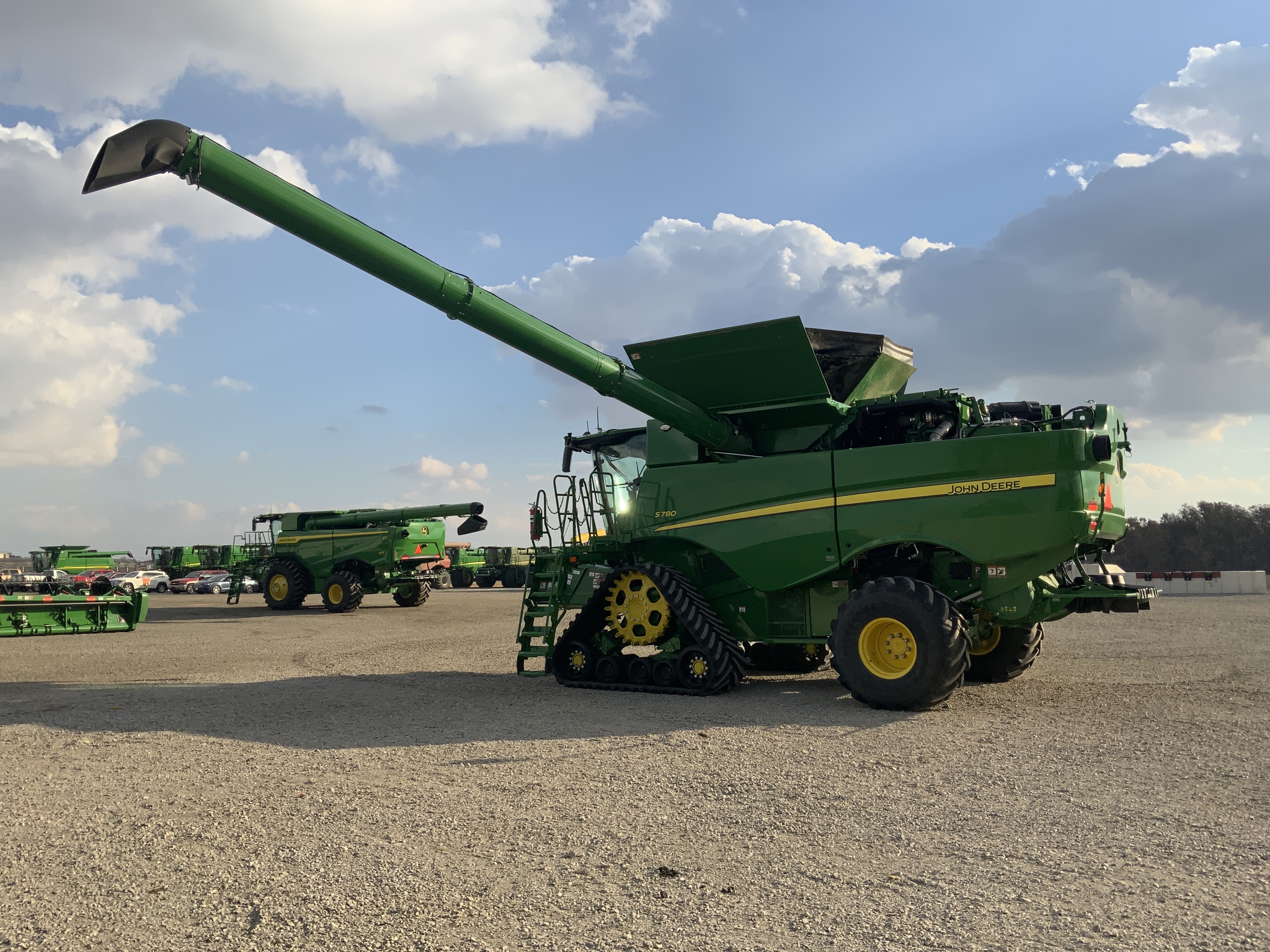 2024 John Deere S780 Image 3